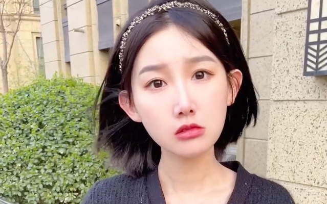 普信女天花板,不服不行