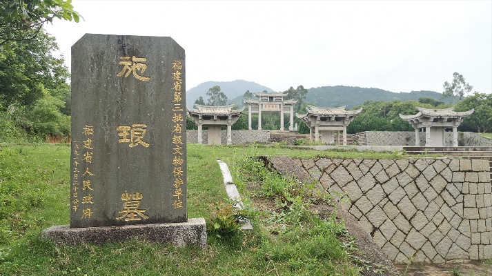 探秘清朝大将军施琅墓地，豪华程度堪比皇家陵园，康熙为他写碑文