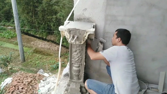 农村大哥在家做的阳台水泥花瓶护栏，拆模后的效果非常好看