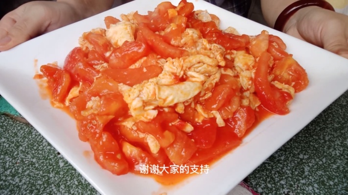 有粉丝朋友想学道家常菜:西红柿炒鸡蛋！美食阿姐做起。