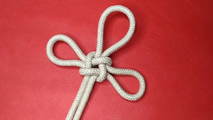 万字结：装饰性绳结，具有万事胜意的寓意
