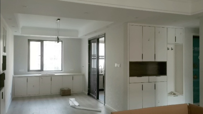 实拍120平方3室2厅2卫1厨户型，黑白灰3色现代简约装修风格高大上