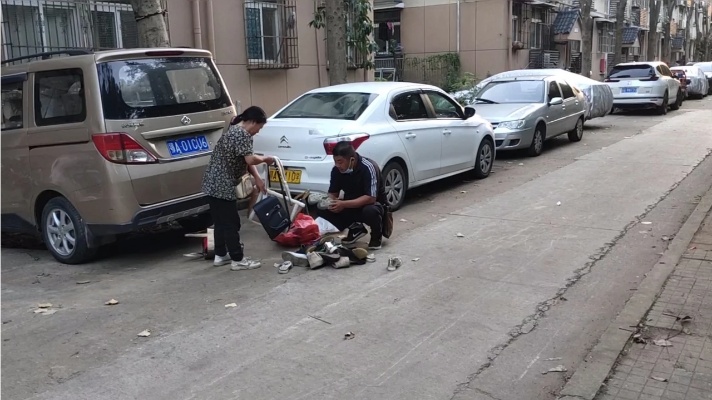 衣物回收#长期回收衣服鞋子包包手机电脑家电等#武汉可上门回收