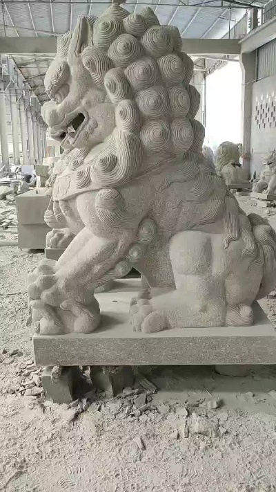 镇府石狮 大型石雕石狮子作品