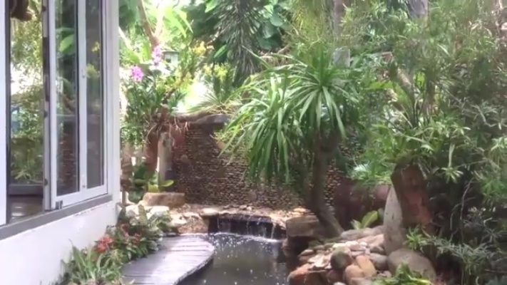 私家庭院景观花园！铺满鹅卵石的金鱼池水循环设计！