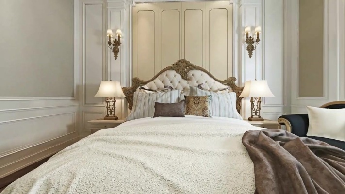 卧室装修：全房护墙板，床头背景墙硬包装饰，看一眼都觉得奢华