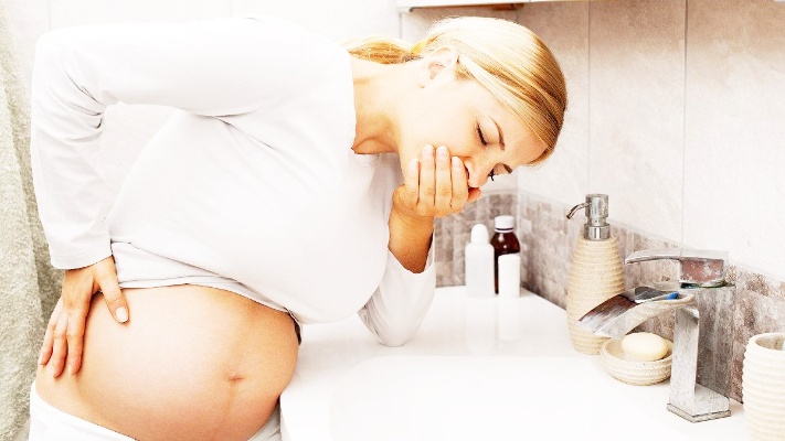 女人怀孕后，为什么会恶心呕吐，总吃不下？女人背后真心不容易