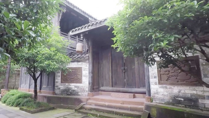 成都黄龙溪古镇，一座非常漂亮的老院子，做民宿合不合适呢？
