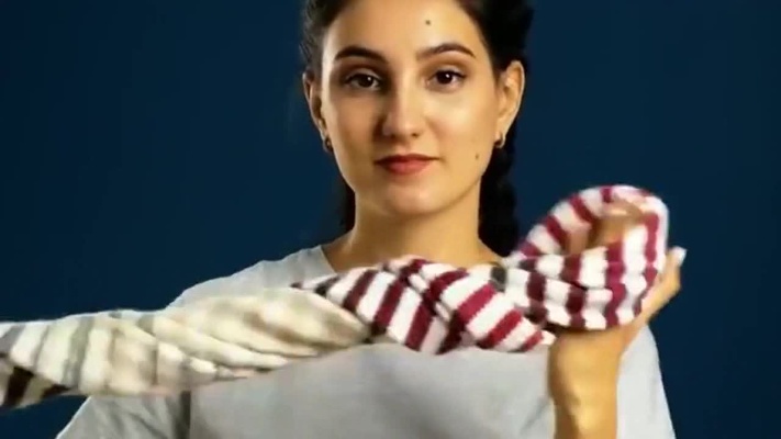 一条围巾折腾出多种花样 时尚达人教你围巾的各种围法
