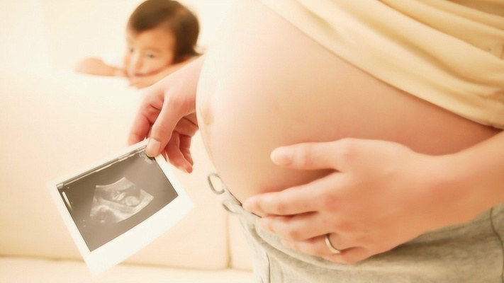 怀孕期间，孕妈别对胎宝“发泄情绪”，不然小家伙会记仇的