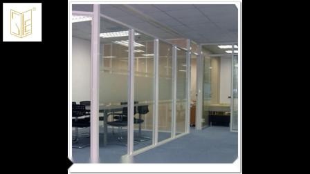 彩绘玻璃与铝合金进行搭配的玻璃隔断#玻璃隔断装修#办公室装修设计